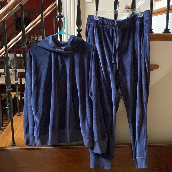 Dusty navy sweat set - Picture 1 of 3